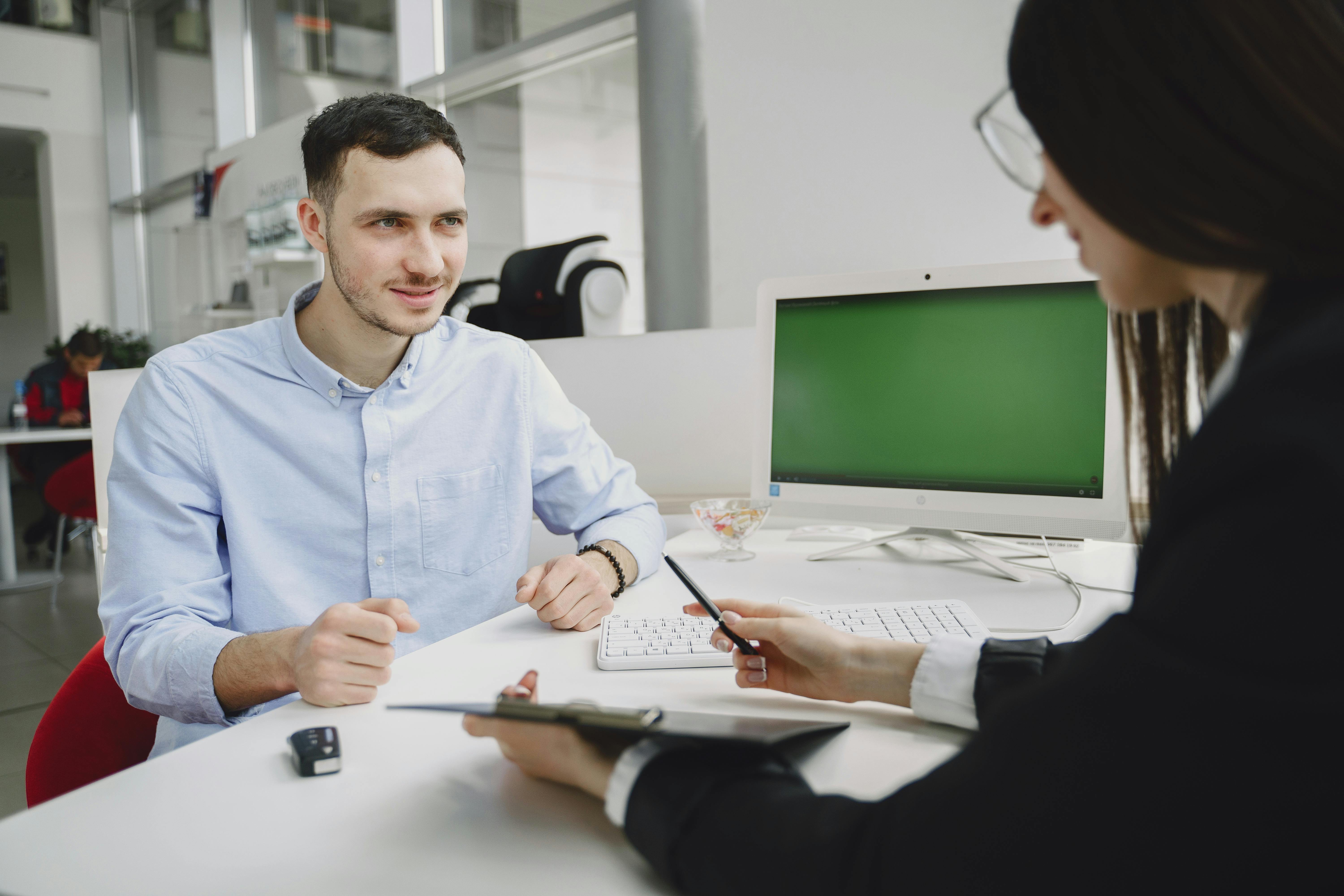 People in an office | Source: Pexels