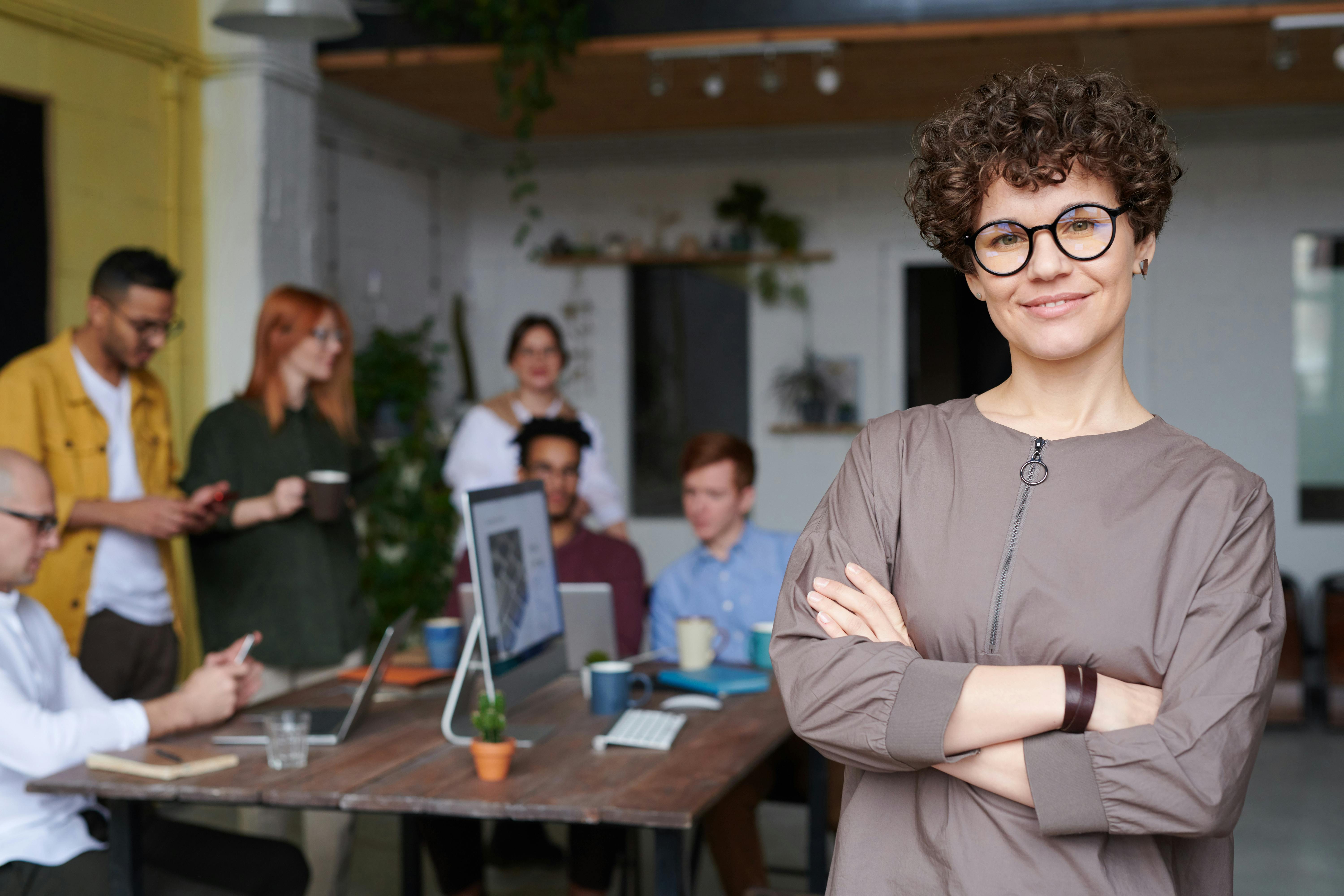 Woman leading a team | Source: Pexels